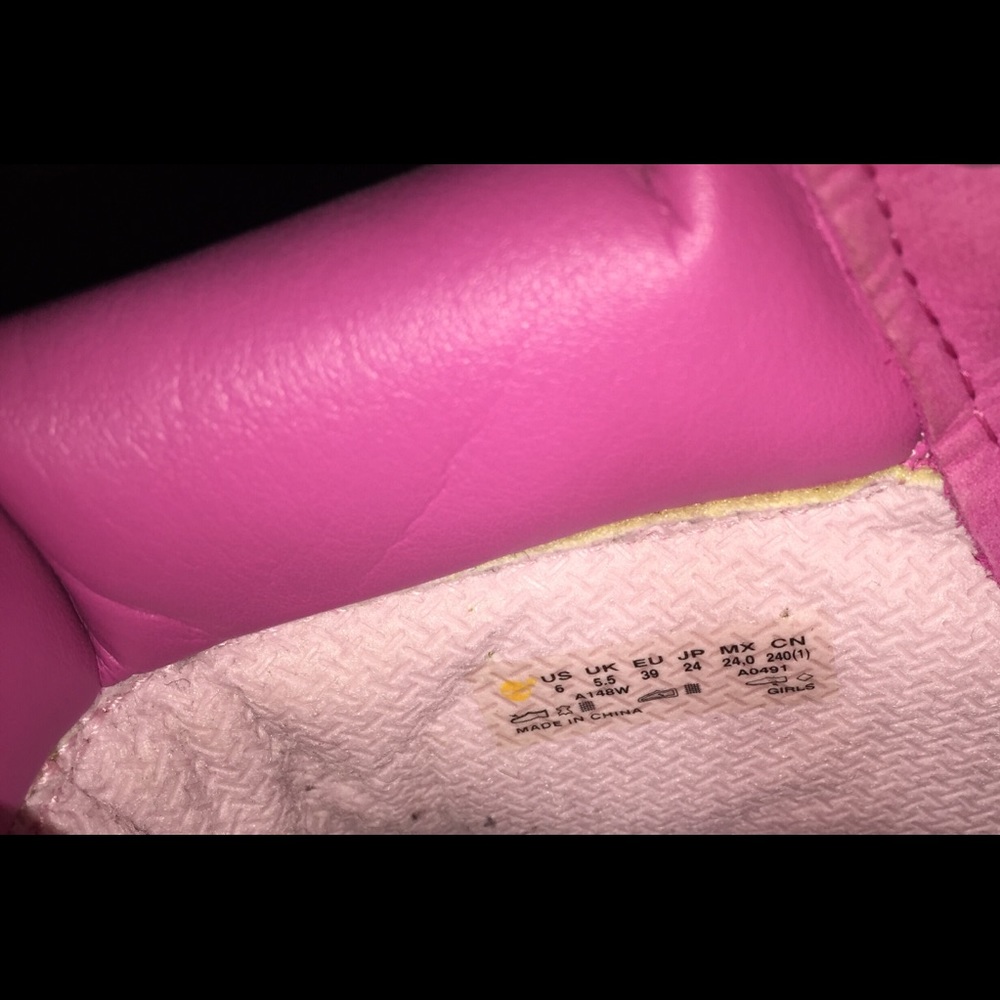 Pink timbs - Picture 5 of 5